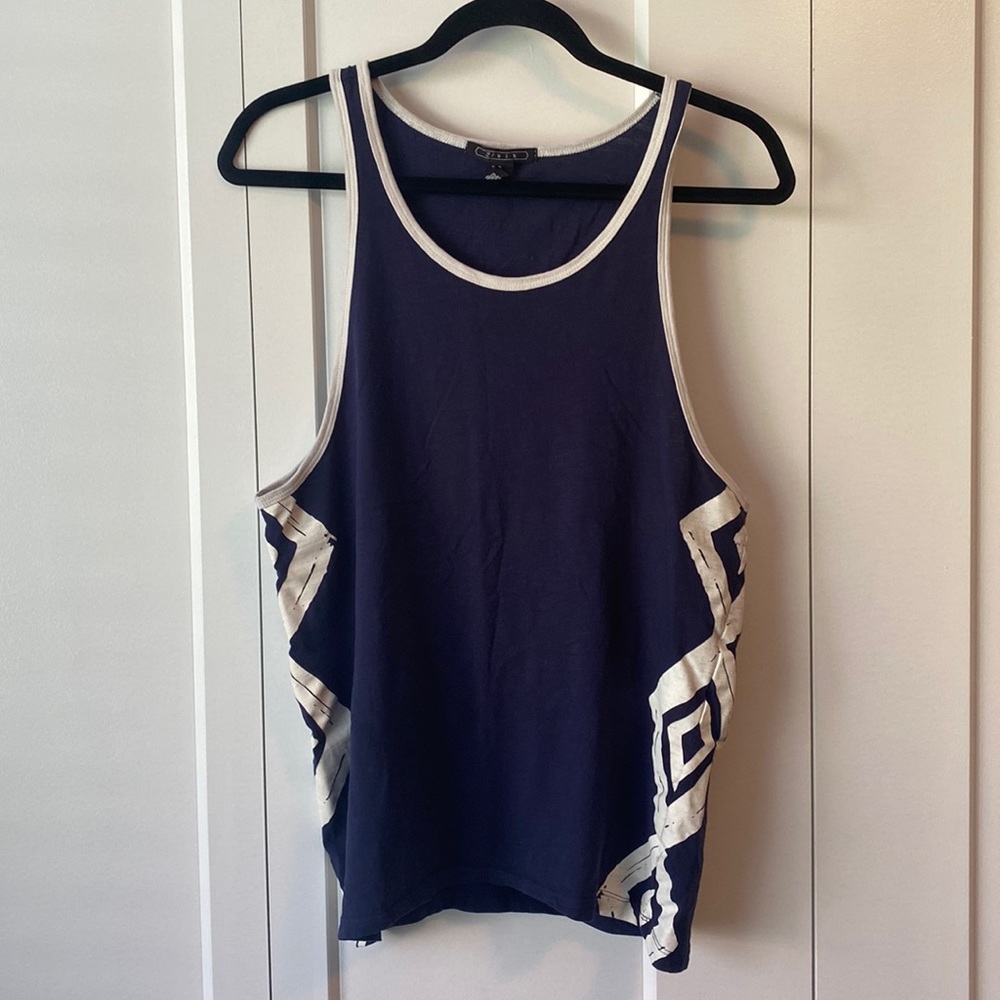✨ANY 2 FOR 15 ANY 3 FOR 20✨- Men's Medium Navy and White Tank